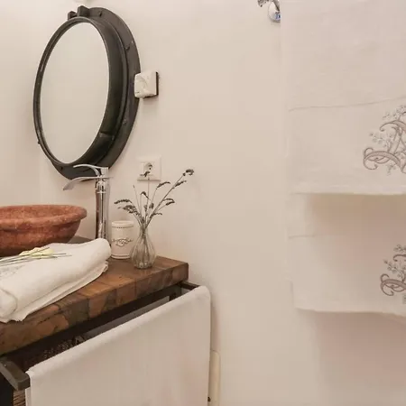 Cassini Gt - 1 Bedroom - Balcony - Place Garibaldi דירה *