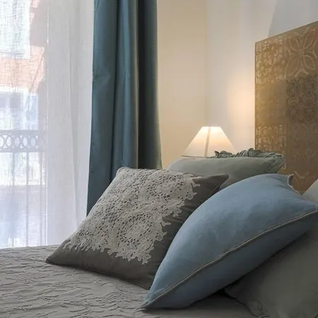 Cassini Gt - 1 Bedroom - Balcony - Place Garibaldi דירה ניס